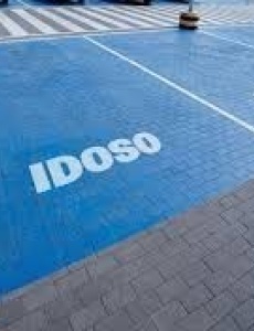 Credencial de estacionamento para idoso e PCD ganha versão digital