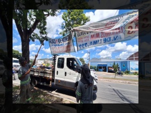 Secretaria Municipal de Desenvolvimento Urbano promove ação de retirada de propaganda irregular em vias públicas de Pará de Minas