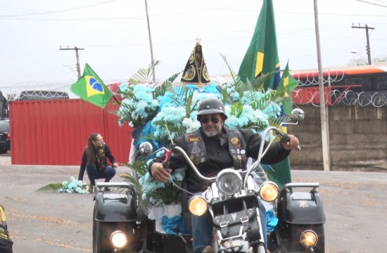 Nossa Senhora Aparecida é celebrada com grande festa e motociata em Pará de Minas