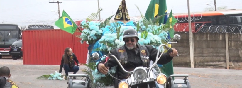 Nossa Senhora Aparecida é celebrada com grande festa e motociata em Pará de Minas